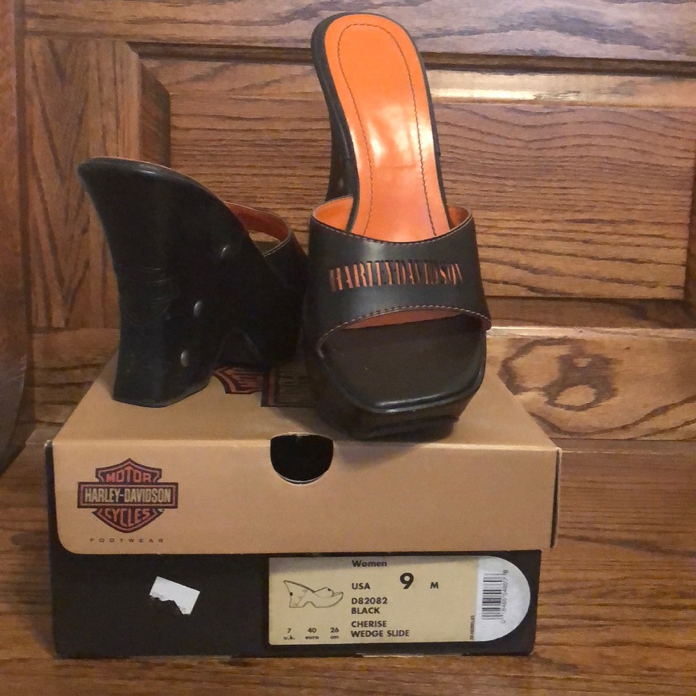 HARLEY DAVIDSON CHERISE WEDGE SLIDE - Size 9